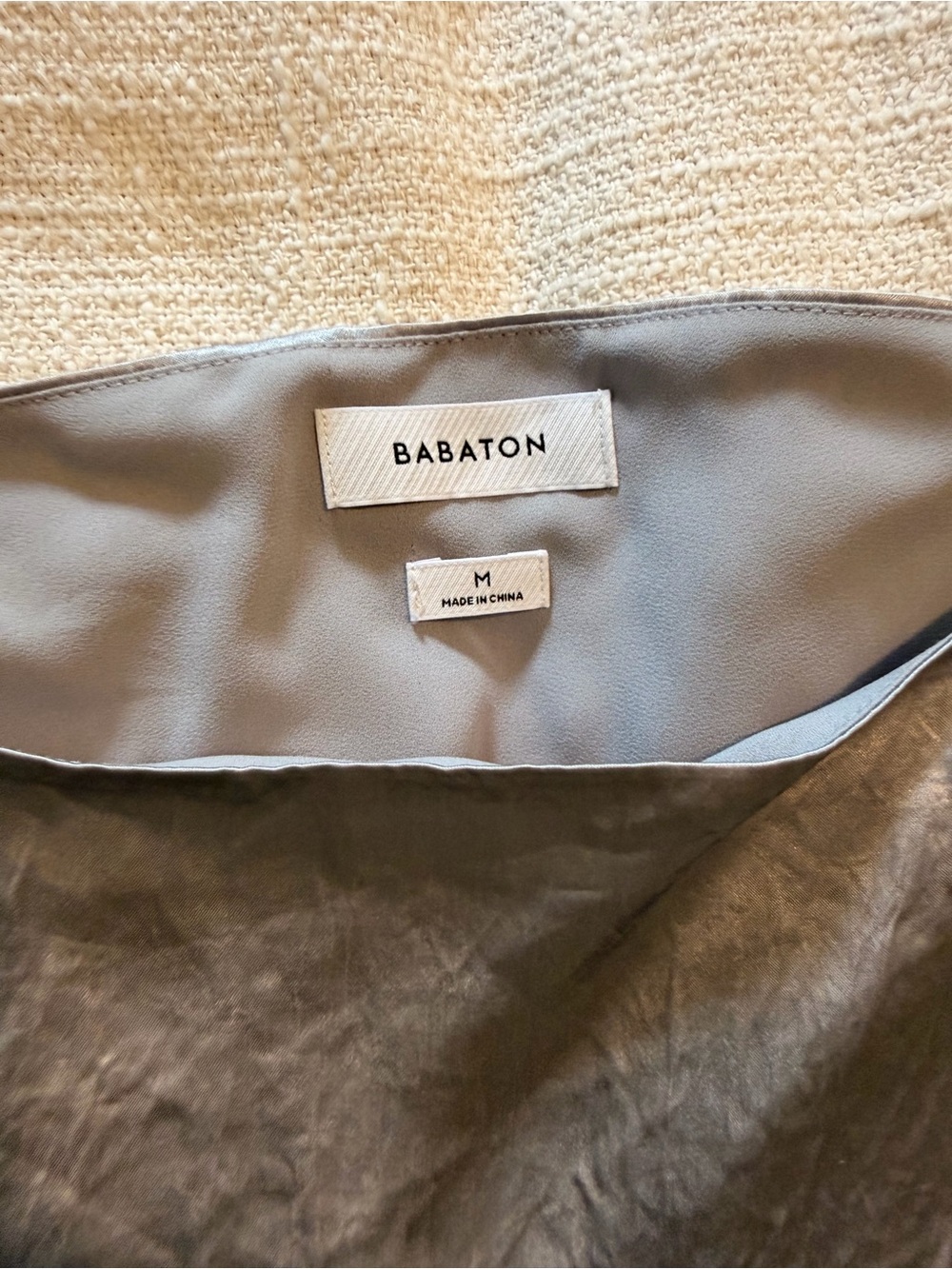 Aritzia Babaton Cunning Satin Top In City Grey View 3